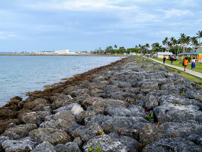 For many Pacific islands, climate change is a question of to be or not to be. Rocks are positioned to keep water out of a low-lying part of central Nuku'alofa, Tonga’s capital. Photo: Karen Setten / NTB scanpix